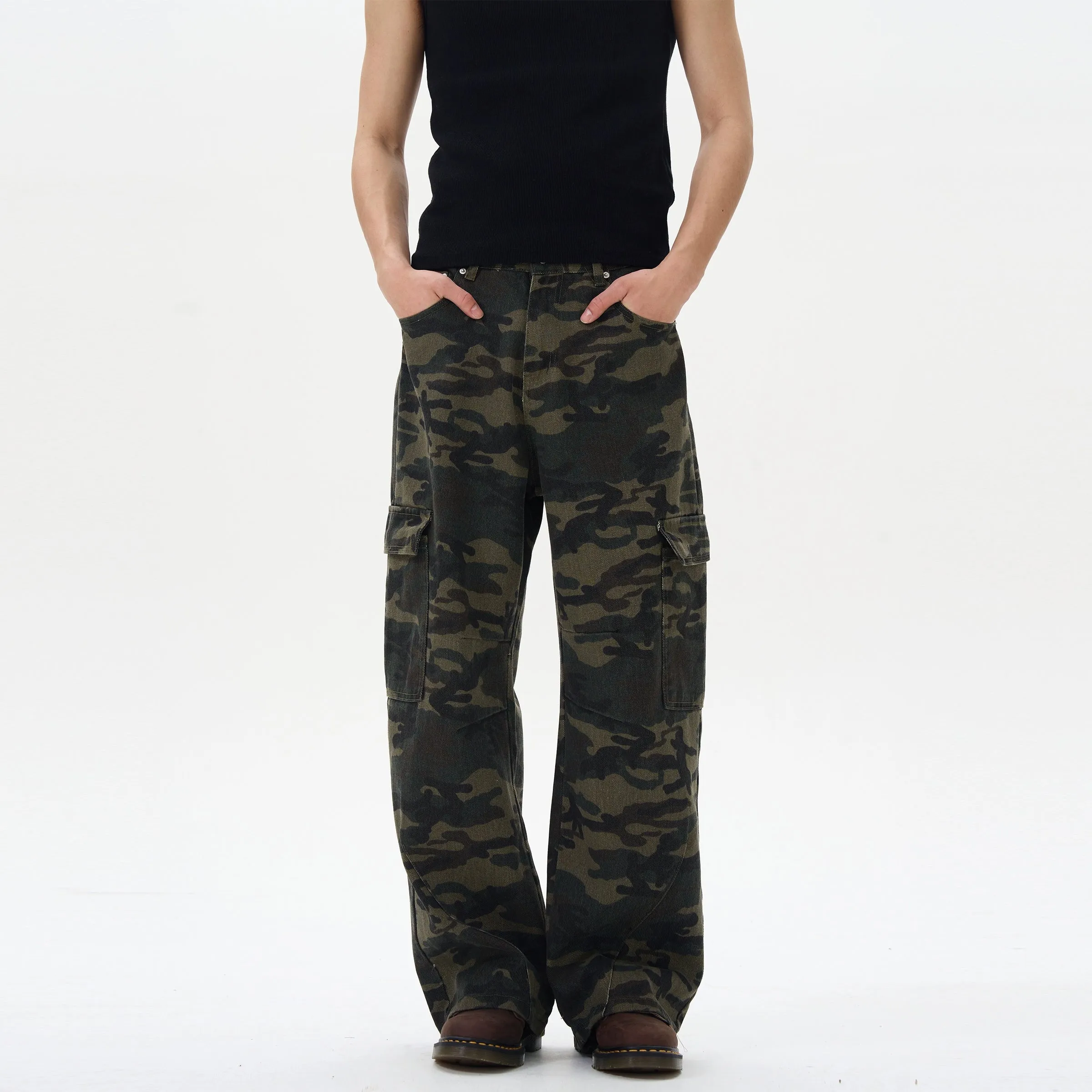 Loose Fit Camouflage Cargo Pants